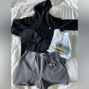 TenTree outfit w tag (hoodie, t-shirt, shorts) Brand New, never been worn.